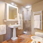 Luxury 8 Bed Tuscan Near Florence With Heated Infinity Pool 别墅 *